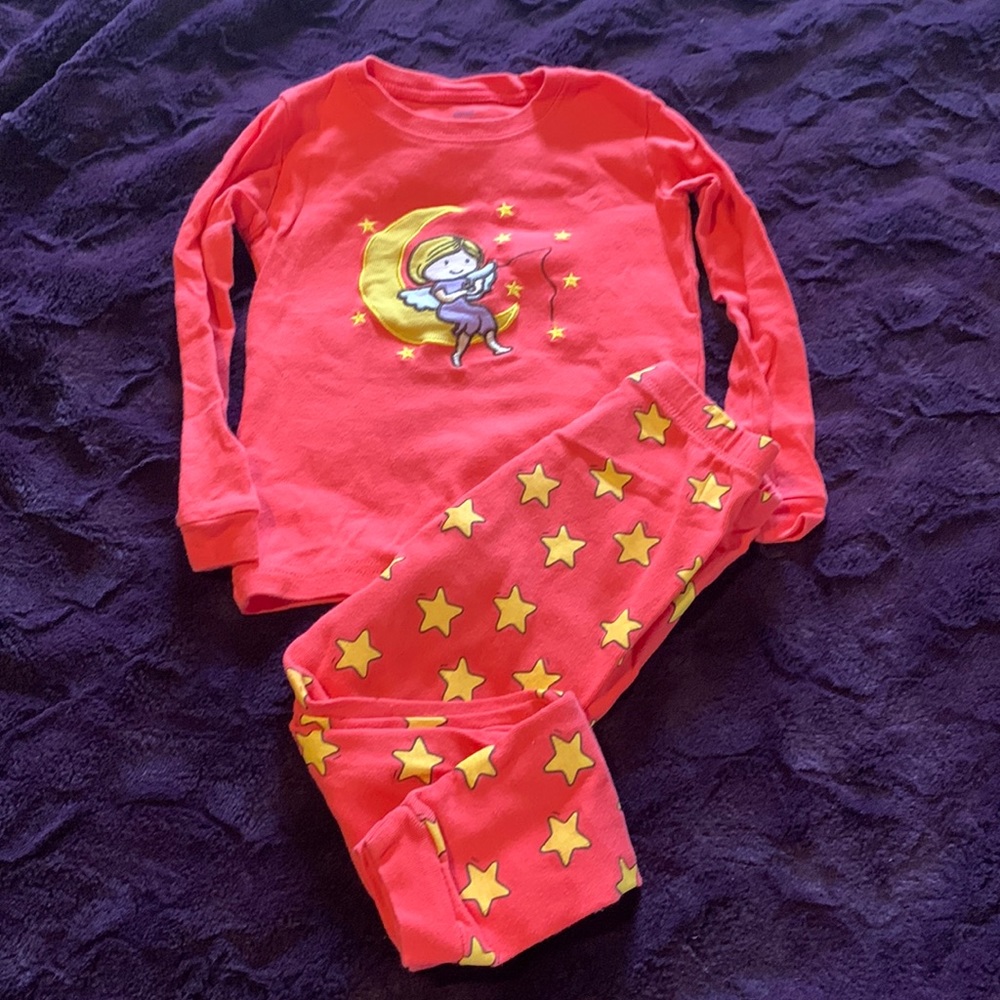 Pajama set size 4 angel on moon with stars